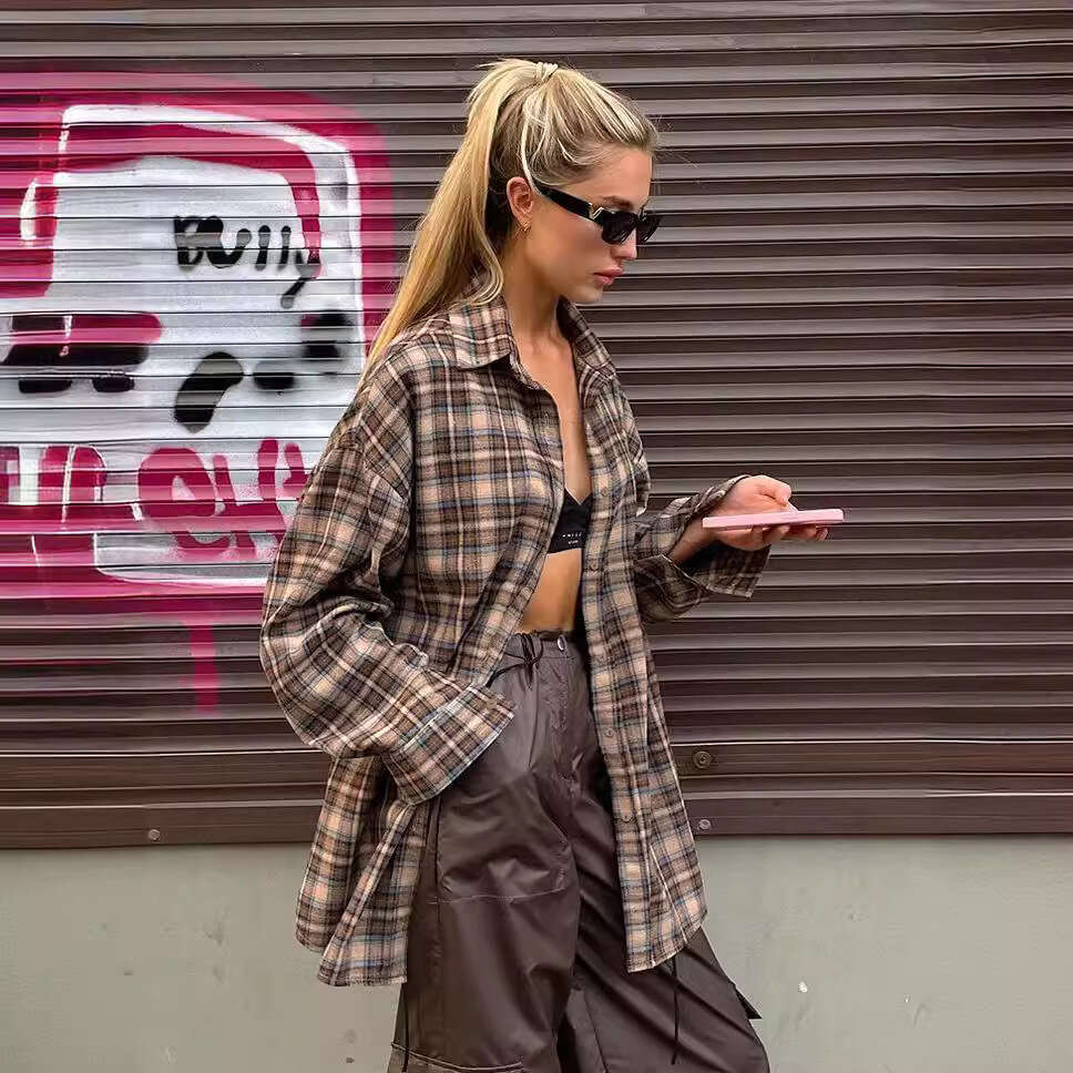 European-style cross-border spring vintage for women, long design, stylish base layer, loose fit plaid shirt