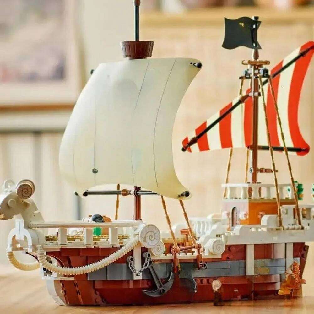 Amine The Going Merry and Thousand Sunny Pirate Ship Building Blocks With Figures Assemble Bricks Toy Gift For Adult Children Z260305
