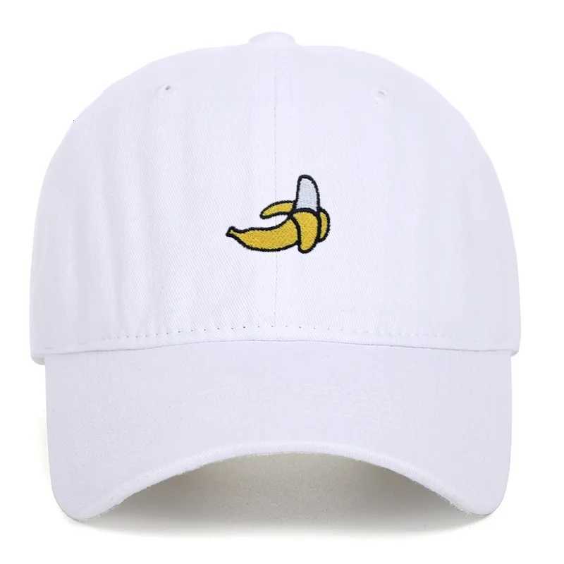 Banana Embroidered Baseball Hats for Men and Women Outdoor Sunshade Duck Tongue Hats Outdoor Travel S260306
