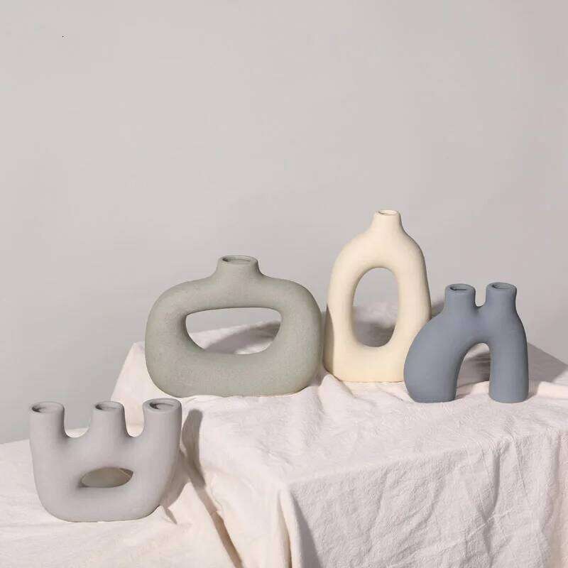 Ceramic Candle Holder Flower Vase Candlestick Candelabrum Geometric Hollow Floral Art Decorations Home Decoration Accessories XJ260305