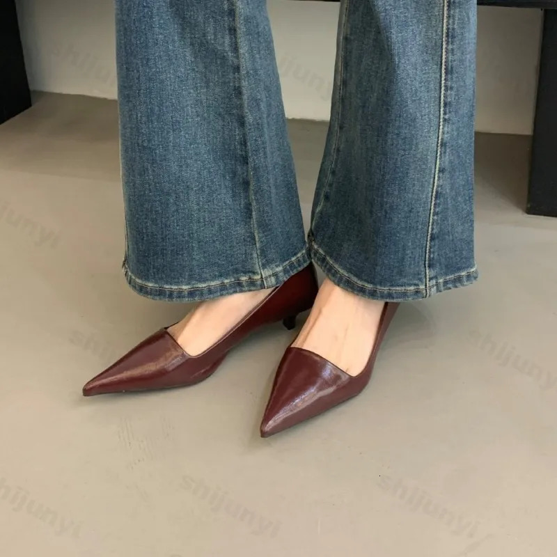 Elegant Pointed Head Shallow Mputh Casual Single Shoes for Womens Autumn Comfortable Fashion Versatile Thin Heel Pumps 260303