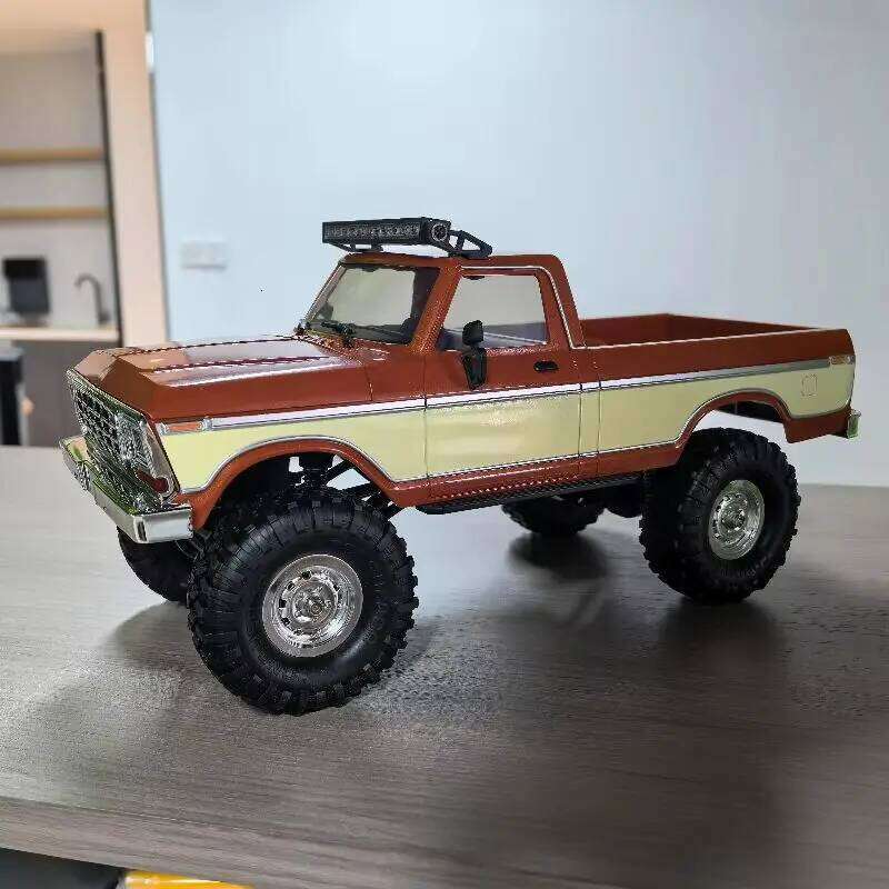 1:16 HBToys Car R1611 4x4 Off-Road Full Functionality Alloy Drive Shaft with Realistic LED Roof Light RC Crawler Vehicle C260305