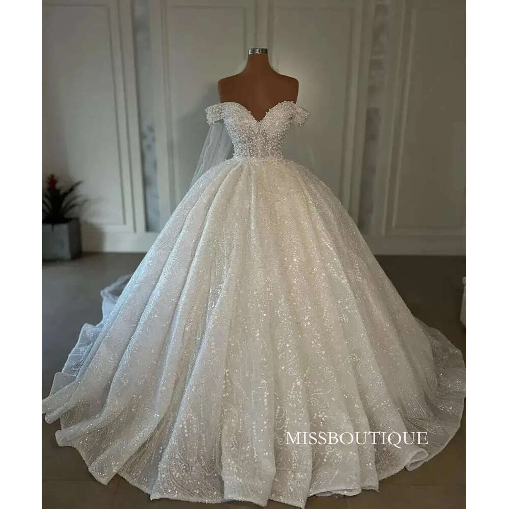 White Wedding Dresses Ivory Bridal Gowns New A Line Sleeveless Applique Sequins Beaded Custom Zipper Lace Up Plus Size Formal Off-Shoulder Sequined Pe
