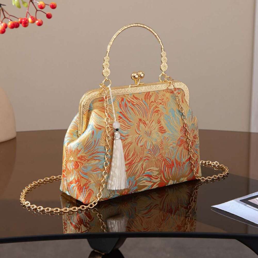 Tote Handbag New Song Brocade Retro Floral Cheongsam Evening Women S National Style Crossbody Small Chain Party Bag