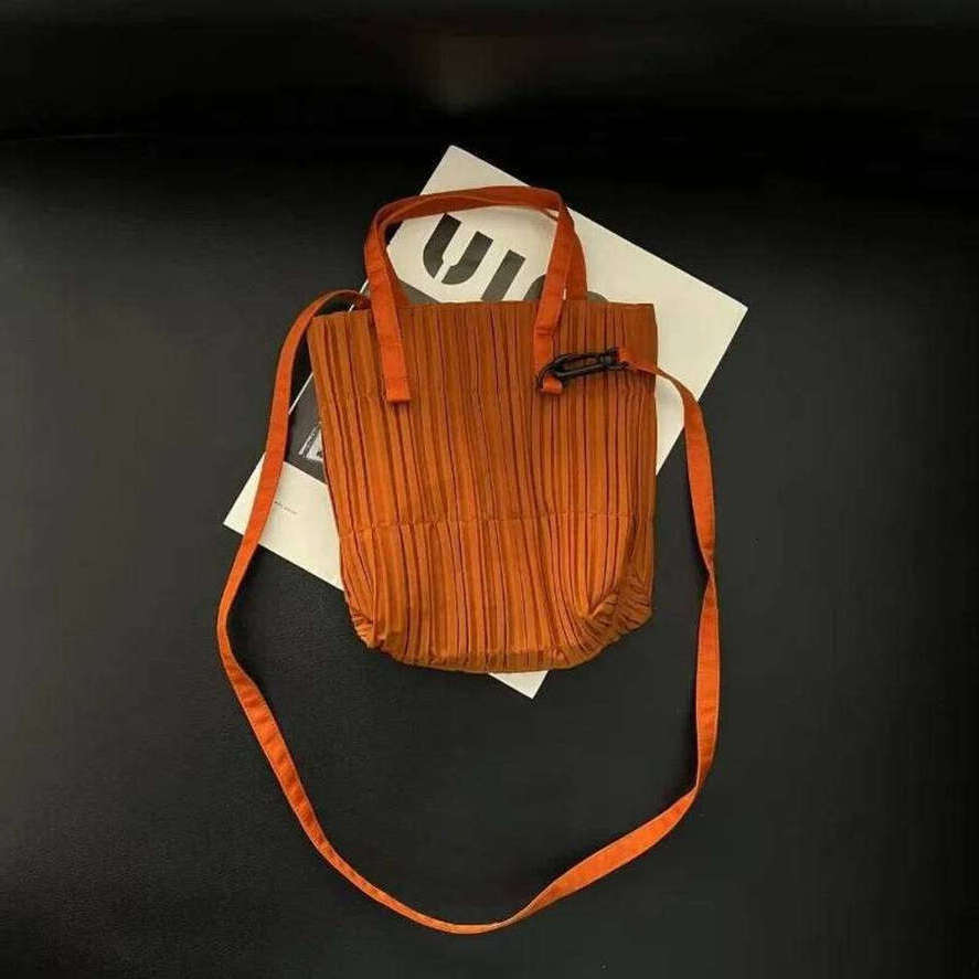OLOEY Pleated Solid Color Fashion Casual Original Design Creative Large Capacity Handbag 2025 New Practical Bag