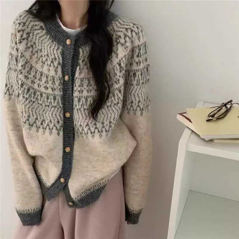 AOSSVIAO Retro Jacquard Knitted Cardigan Womens Autumn Winter Loose Long Sleeve O-neck Sweater Zipper Lapel Color Blocking Coat M260306