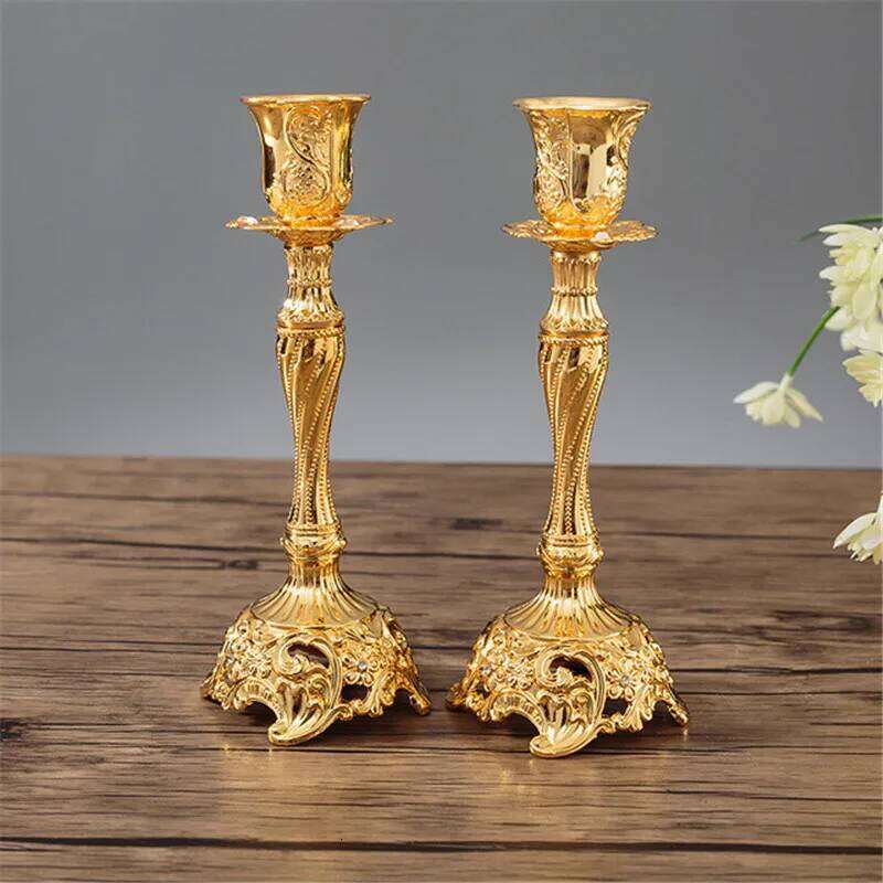 2 Pcs Vintage Metal Pillar Candlestick Holders Creativity Candelabra Set for Wedding Party Dinner Centerpiece Home Decoration XJ260305