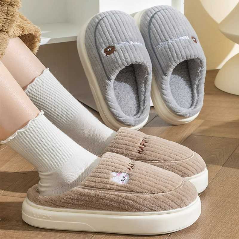 New cotton slippers for men in autumn and winter bags for home and indoor use thick soled warm home anti slip fuzzy cotton shoes for women S260305