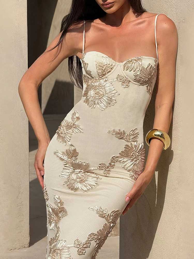Womens Weird Puss Flower Embroidery Maxi Dress Low Neck Cross Bandage Backless Summer Elegant Slim Street Style Dress X260306