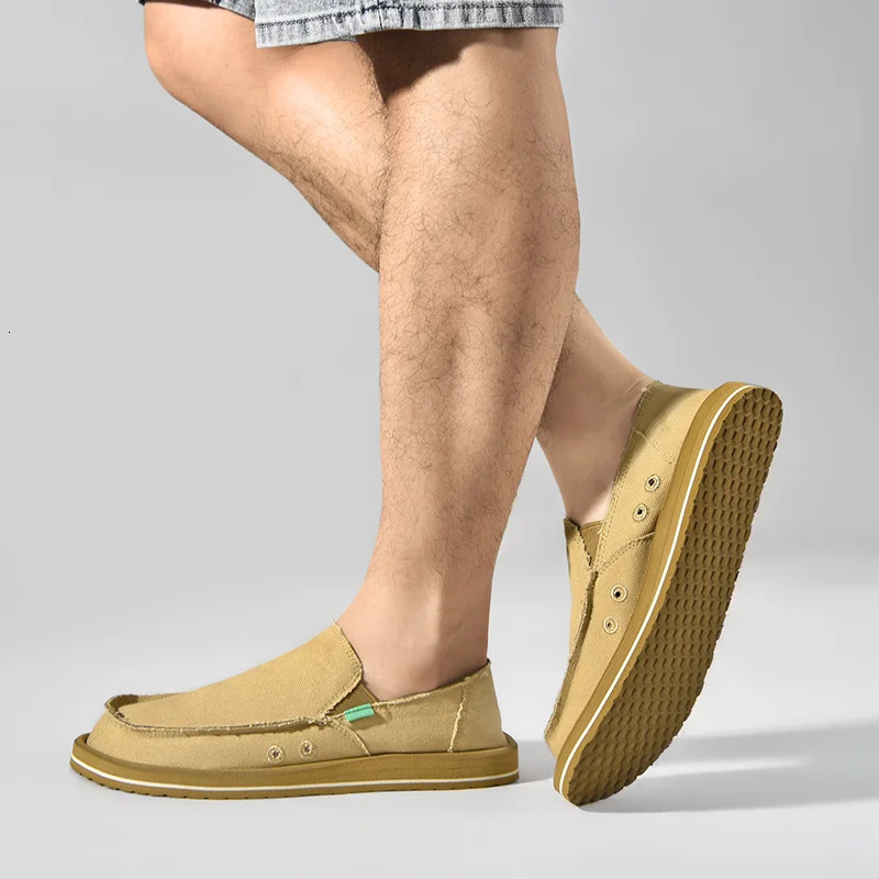 2026 Spring Handmade Canvas Casual Men Shoes Fashion Sneakers Man Loafers Breathable Low Top Flat Shoes Soft Driving 260305