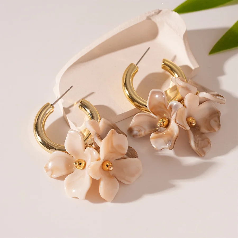 Retro Maillard Acrylic Flower Stud Earrings for Women Quality Jewelry Fashion Vacation Minimalist Earrings Wholesale 260303