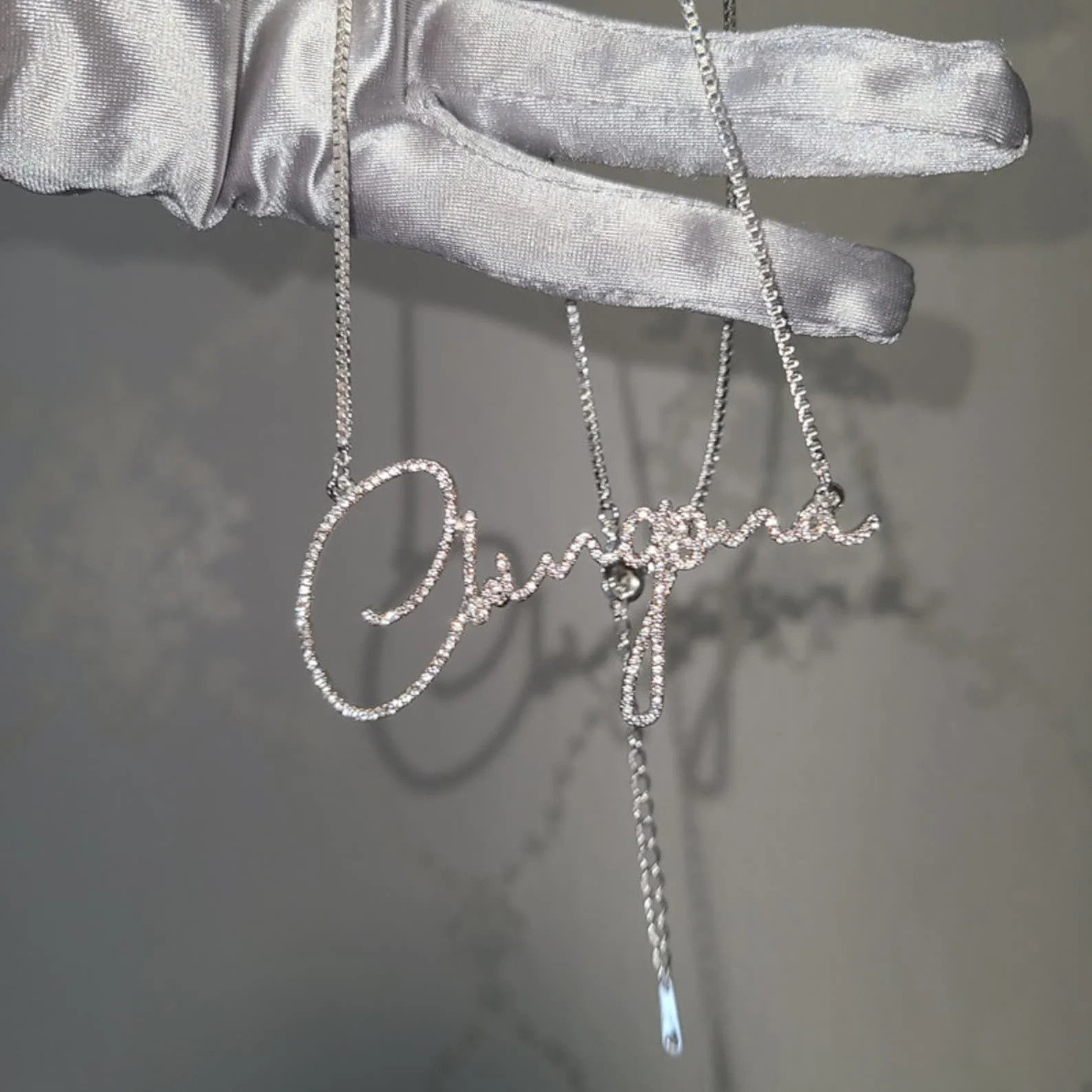 DHQH Personalized Customized Diamond Crystal Name Necklace Stainless Steel Gold Nameplate Sparkling Necklace Womens Gift 260302