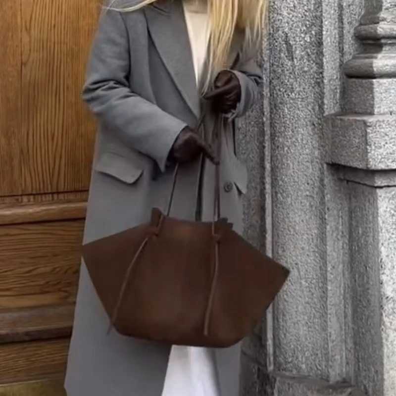 Faux Suede Womens Tote Bag Large Capacity Shoulder Bag Designer Handbag Wing-shaped Storage Bag Chic Frosted Shoppingbag H260306