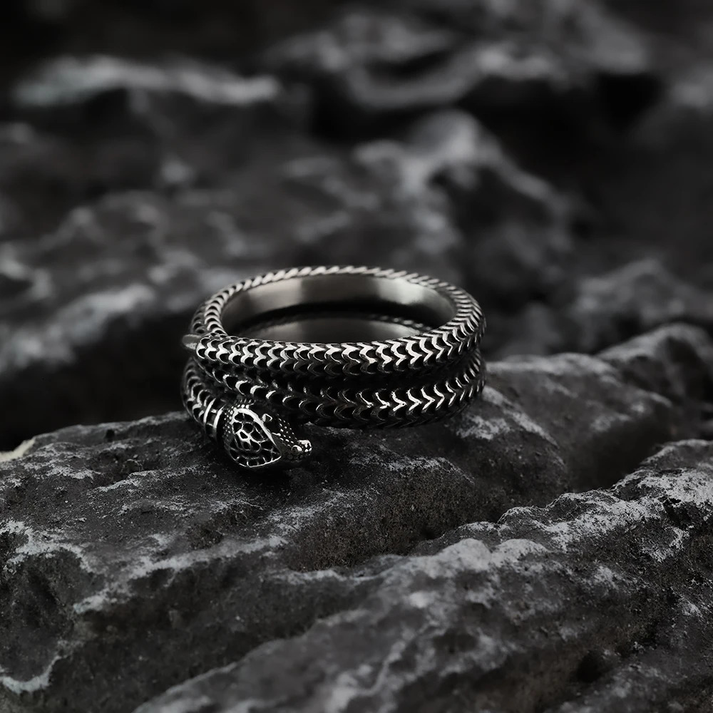 European and American Steel Snake King Ring for Mens Personalized Hip Hop Fashion Mens Stainless Steel Ring 260302