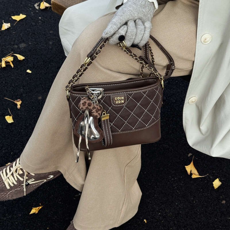 Women Colour Trend New Fashionable Versatile Small Square Stylish Chain Shoulder Bag Style Crossbody Bag