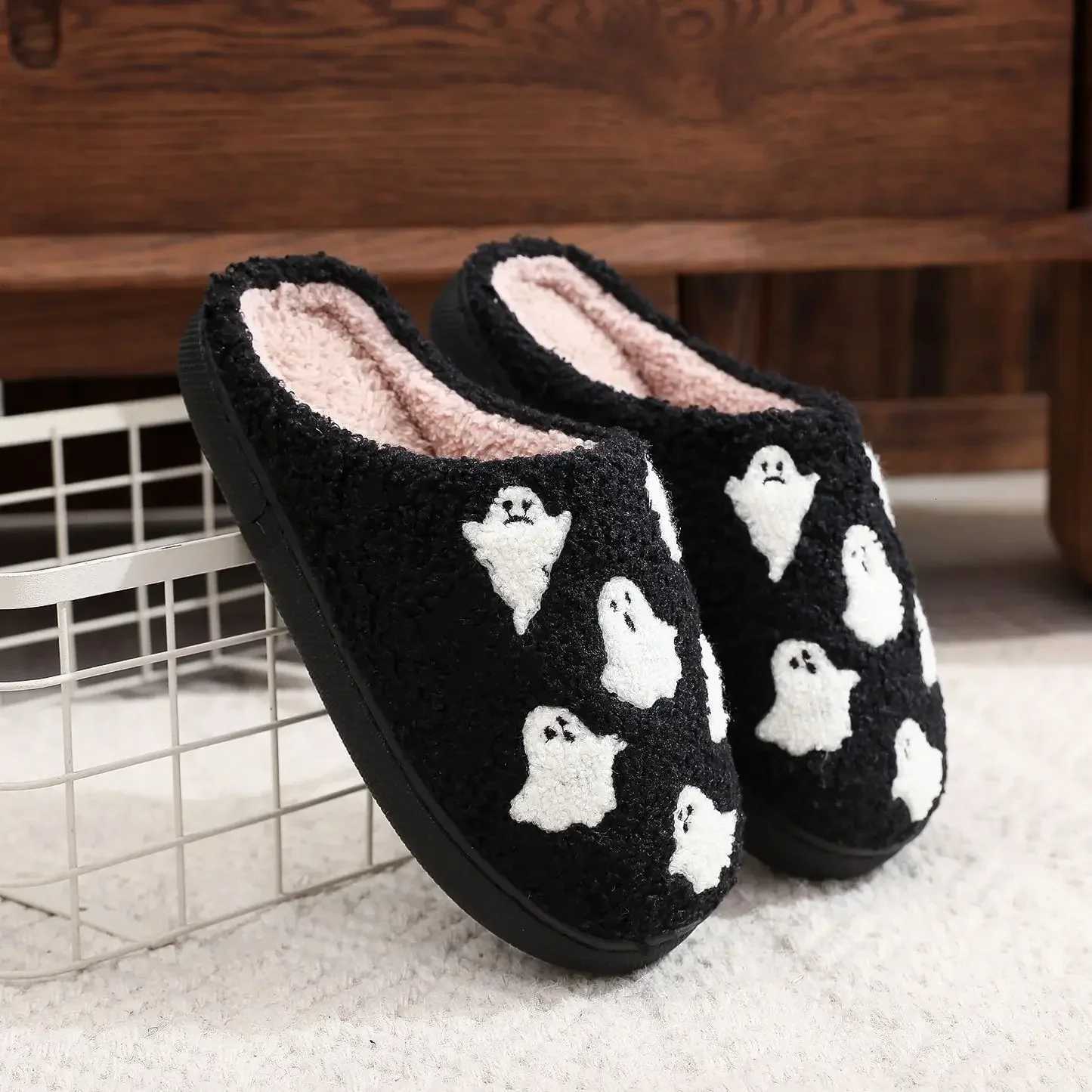 Halloween Ghost Cotton Slippers Home Flat Indoor Scream Slipper Non-slip Thickened Shoes Women Men Skull Slippers Halloween Gift S260305