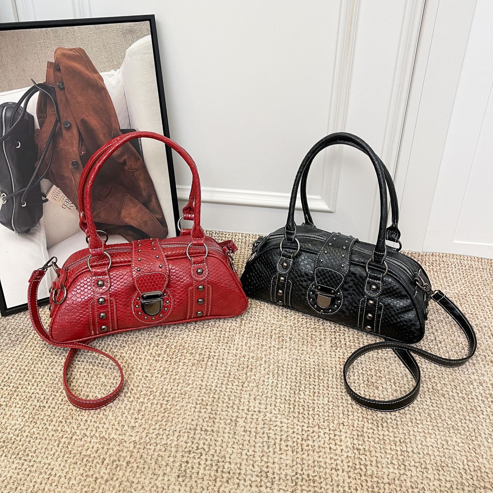Fashionable multifunctional armpit bag, retro fashionable casual commuting shoulder bag, fashionable large capacity personalized cycling bag, designer