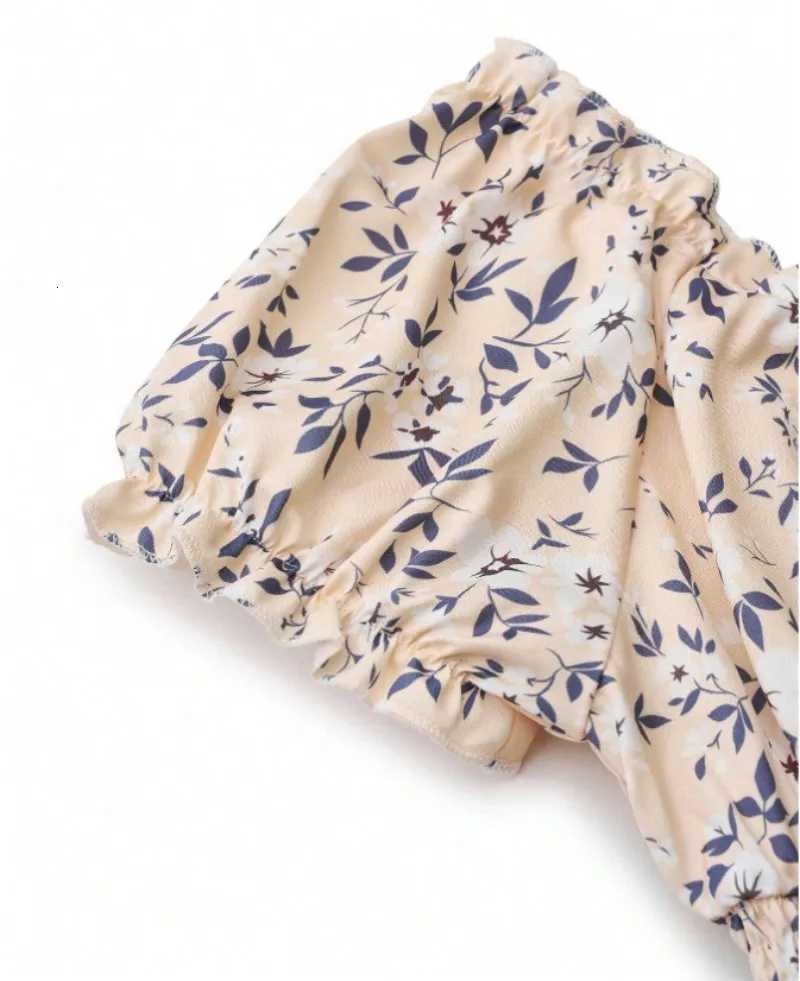 Vintage floral dress with fluffy cuffs and pleated waist cinching suitable for womens summer beach wear and summer parties X260306