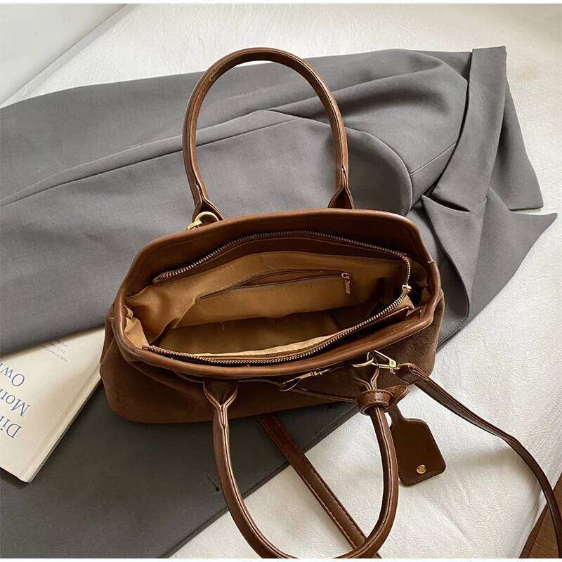 Fashion Handbag European And American Light Luxury Highend Simple Shoulder Brand Casual Commuter Frosted Suede Messenger Bag TIANOUDAISHU