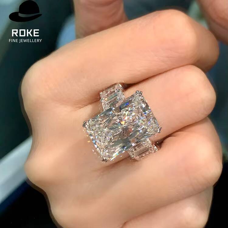 Laboratory-grown 111ct Radiant Cut Centre Diamond Set with 421ct Accent Stones 9K-18K White Gold Engagement Ring
