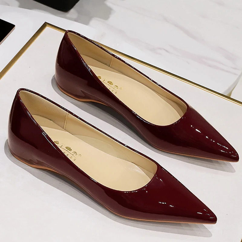 patent leather Women Flats Lady Sexy Evening Party Slip On Flat Shoes Women Sharp pointed low heel shoes leisure Female Shoes 260306