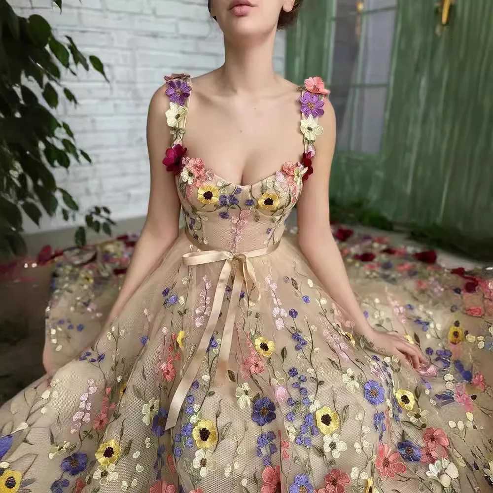 Womens Three-dimensional Flowers Fashionable Embroidery Flower Wrap Buttocks Sexy Dress Elegant Temperament Mesh Lace X260306