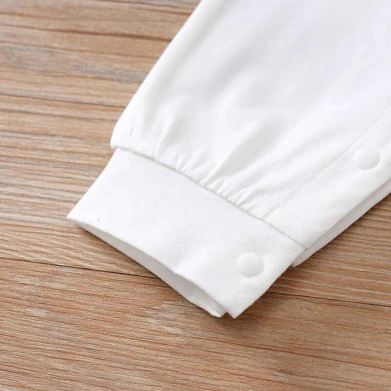 Newborn Clothes Cute Cartoon Navy Dress Comfortable Soft 0-18 Boys Girls Spring And Autumn Long Sleeved Baby Jumpsuit Z260306