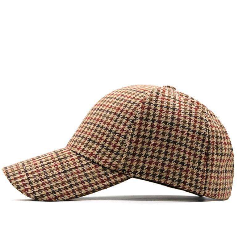 Plaid Baseball Cap - Warm, Lightweight & Adjustable for Autumn/Winter Outdoor Activitie Y260304