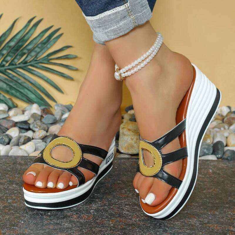 2026 Summer New Women's Open toed Slope Heel Fashion Casual Lightweight Sandals