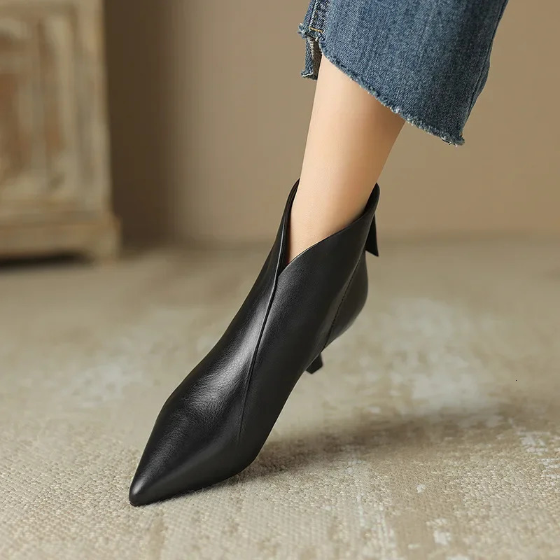 Autumn Winter Pointed Toe Women Ankle Boots Fashion Elegant Zippers Short Booties Vintage Ladies Square Heels Casual Shoes 260303
