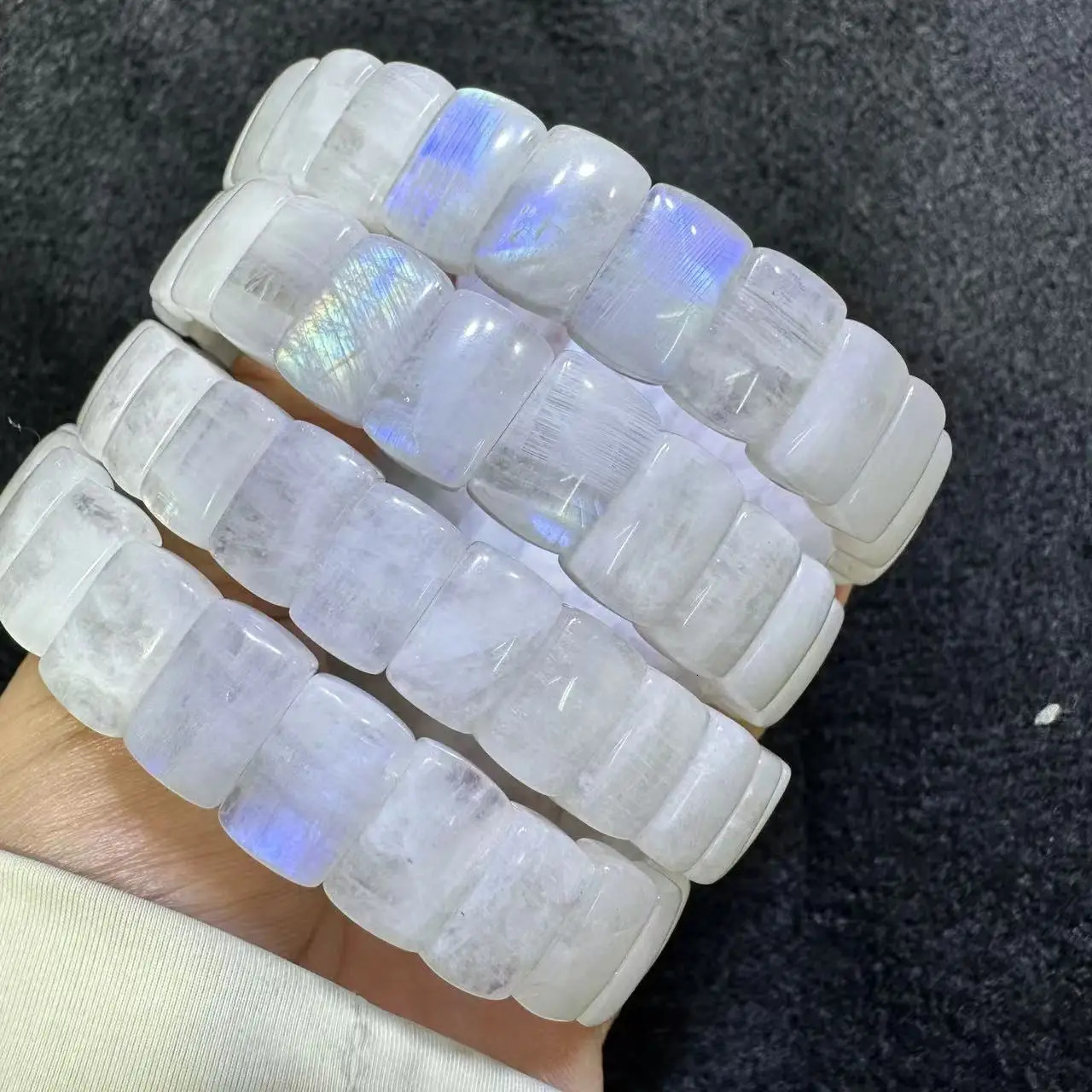 AAAA Good Quality Blue Rainbow Moonstone Bracelet Natural Stone Jewelry Bangle for Woman for Gift Wholesale about812mm 260302