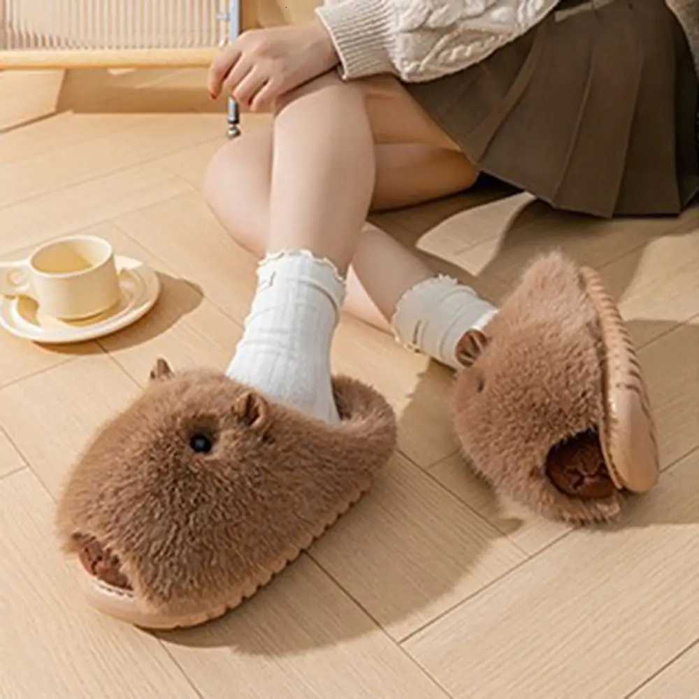 Fashion Comfortable Capybara Plush Slippers Winter Kawaii Cute Furry Animal Slippers Wrapped Heel Cartoon Couple Slippers Girls S260305