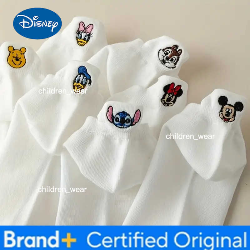 Disney 5 Pairs of Random Novel Cartoon Embroidered Pattern Womens Short Socks for Summer Lightweight and Breathable Couple Boat Socks H260306