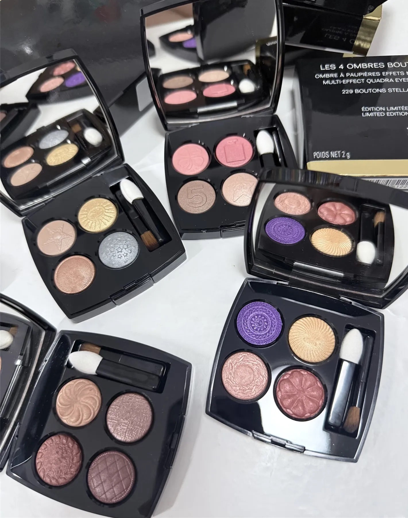 Eyeshadow 2g Les 4 Ombres Boutons Multi Effect Quadra Limited Edition Eye Shadow 4Colors 209 219 229 239 Famous Brand Beauty Eyes Makeup