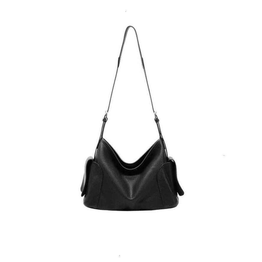OLOEY Vegetable-Tanned Calfskin Hobo Large Capacity Crossbody Commuter Bag For Women Practical Bag