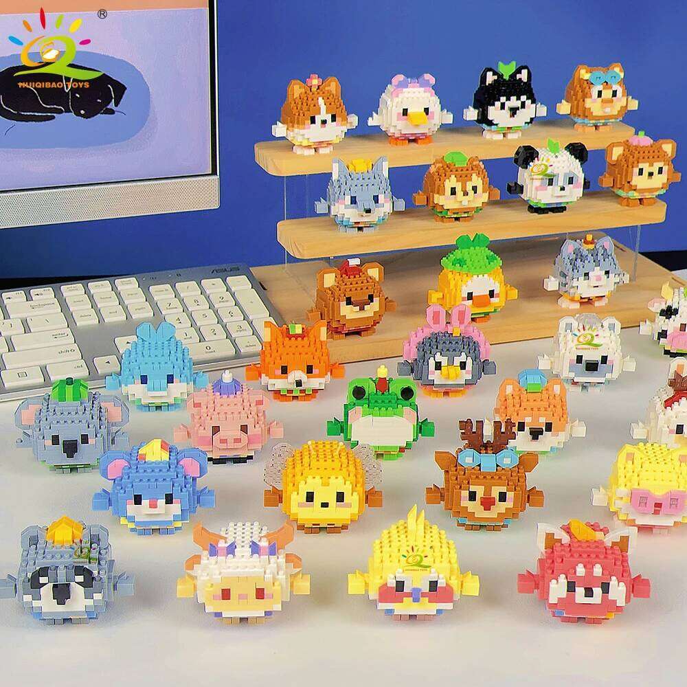 HUIQIBAO Mini Cute animal Micro Building Blocks 3D Diamond BEE Cat Panda Model Bricks DIY City Construction Toys for Children Z260306