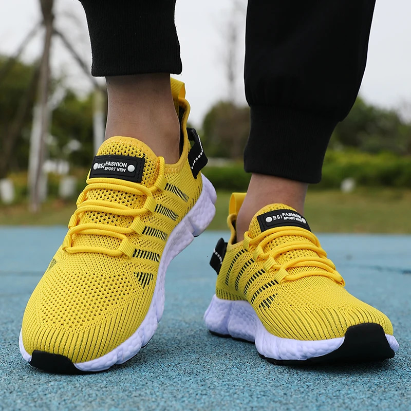 Summer Soft Soled Running Shoes Men Mesh Breathable Casual Shoes Comfortable Fashionable Versatile Outdoor Exercise Shoes 260227