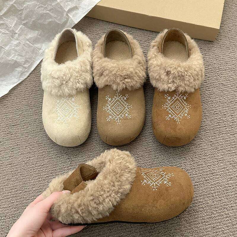 2025 Winter New One Step Flat Fashionable and Comfortable Women's Retro Casual Shoes