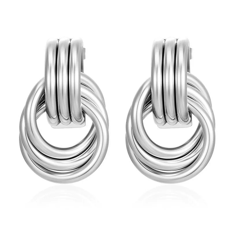 Chic Bespoke Multiple-Level Hanging Pendant Ear Pieces Showcasing Radiant Ring Motifs