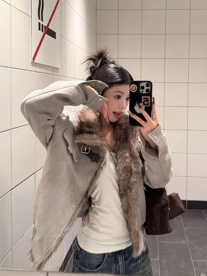 American Leisure Motorcycle Suit Slim Plus Velvet Short Coat Female Fur Collar Splicing Stand Loose Trend Jacket 260228