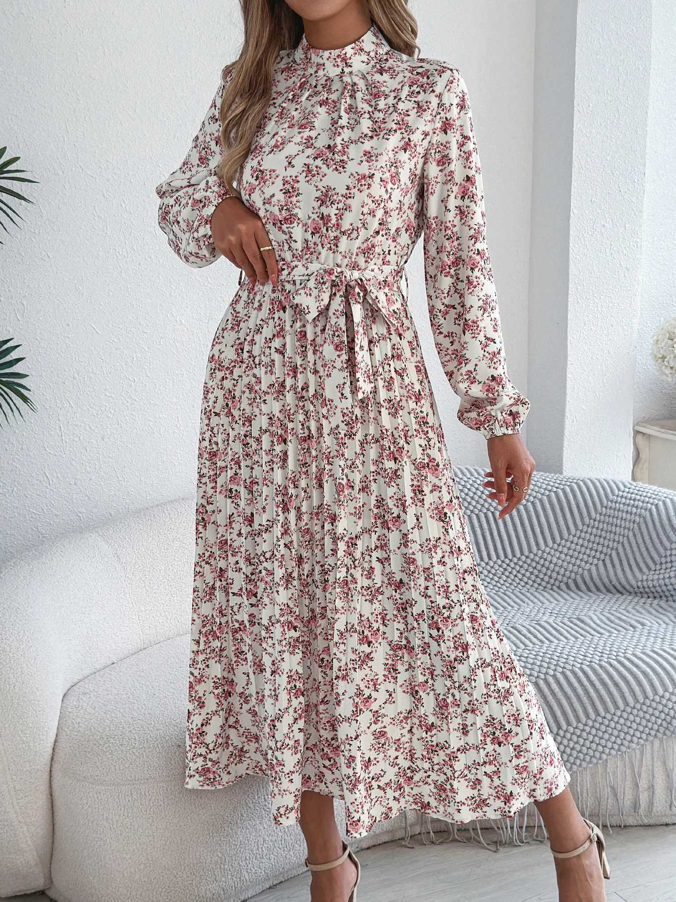 Floral Stand Up Collar Bridesmaid Dress 2026 Spring Summer Elegant Long Sleeve Waist Cinched Pleated Dresses Valentines Day X260306