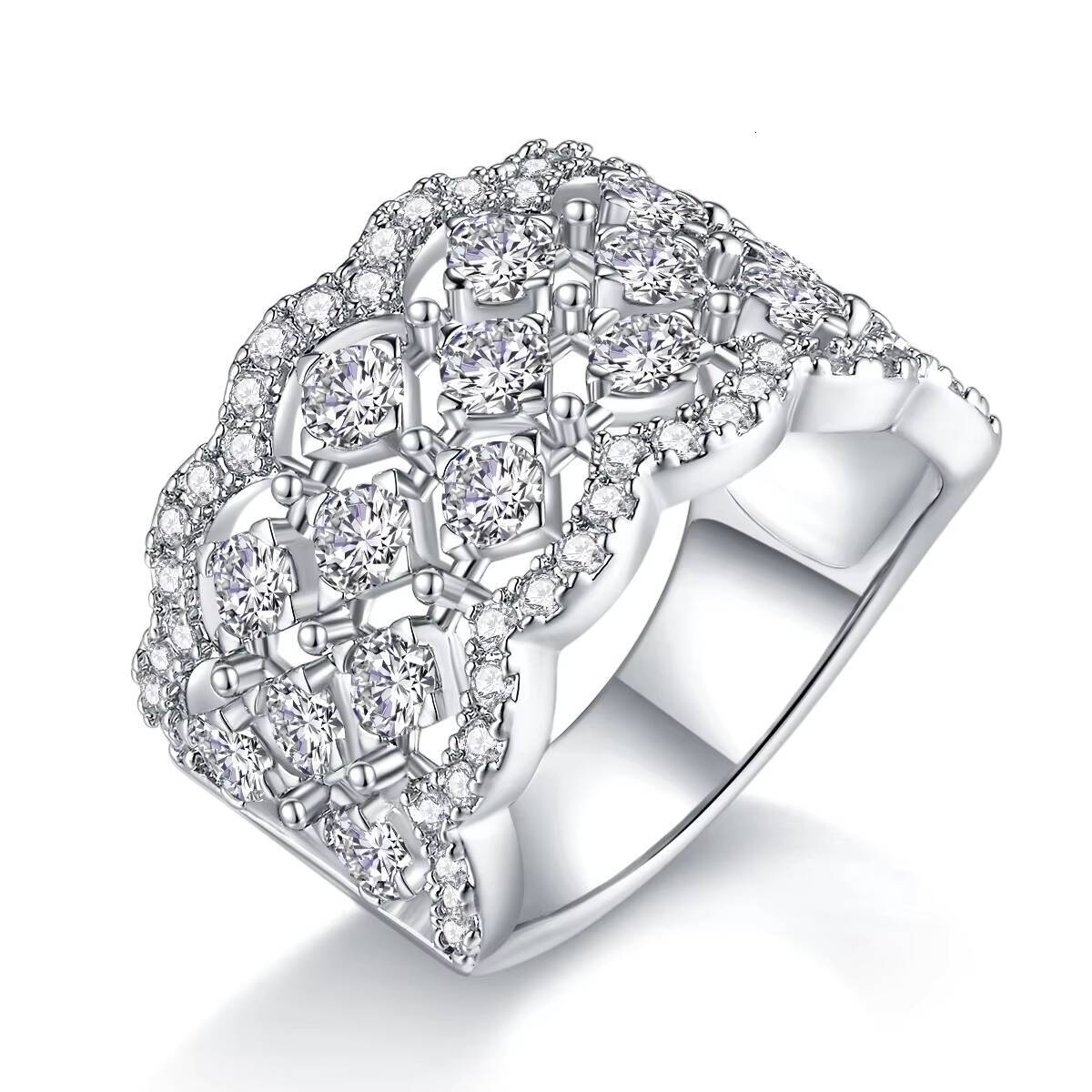 High-quality 925 sterling silver hip-hop ring round moissanite ring