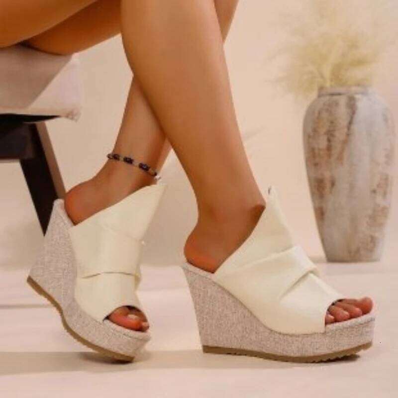 2025 Summer New Women's Fashionable and Comfortable Wedge Open toed Casual Solid Color Sandals