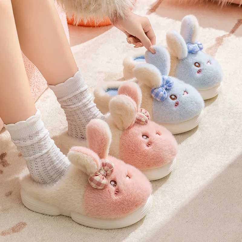 Cute Velvet Cotton Slippers for Girl Winter Wear Outside Kawaii Anti-Slip Home Indoor Thick Sole Cartoon Animals Cotton Slippers S260305