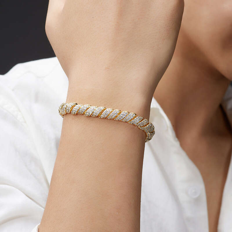 High-quality moissanite Cuban chain 8mm, sterling silver plated with gold, exclusively for European and American cross-border trade