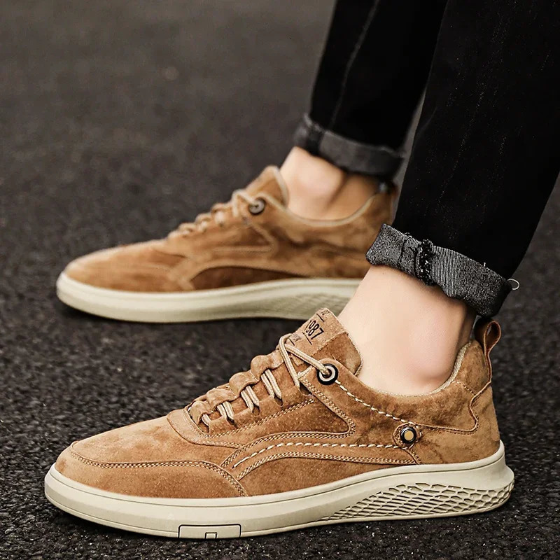 Men Shoes fashion Genuine Leather Casual Shoes Breathable Autumn lace up comfortable Loafers Outdoor Oxfords Men Sneakers shoes 260305