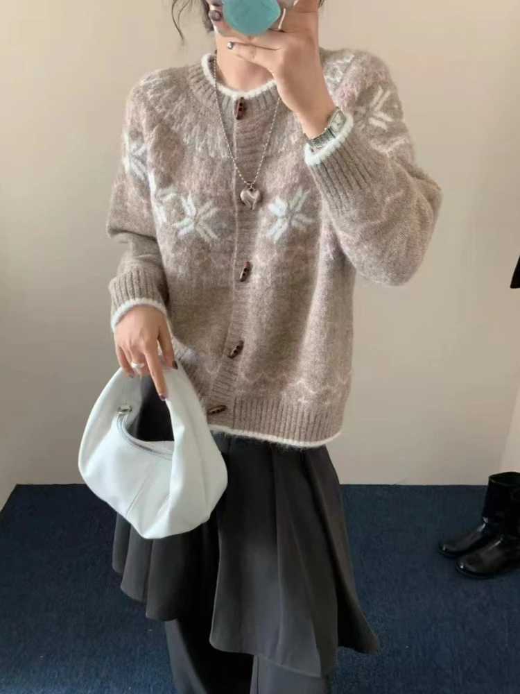 Zjaiss Autumn Winter New Lazy Style Loose Long Sleeves Bull Horn Button Knitted Cardigan Korean Retro Jacquard Women Sweater M260306