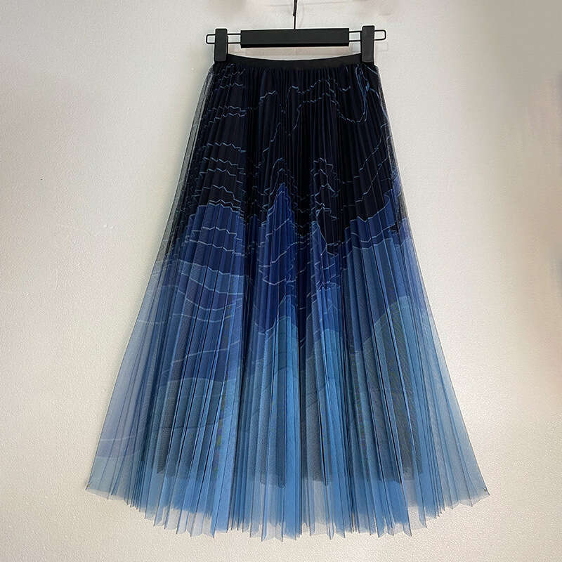 2026 Spring and Summer New Gradient Black and Blue Chiffon Skirt for Women, Medium Length Color blocked Hundred Fold Skirt