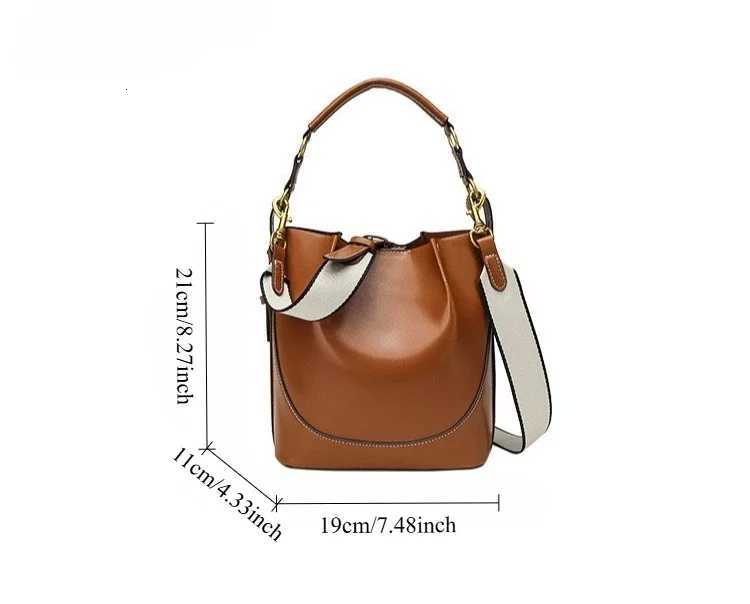 2026 Womens Large Capacity Bucket Bag with Wide Shoulder Strap Single Shoulder Handbag Drawstring Handheld Crossbody Bag H260306