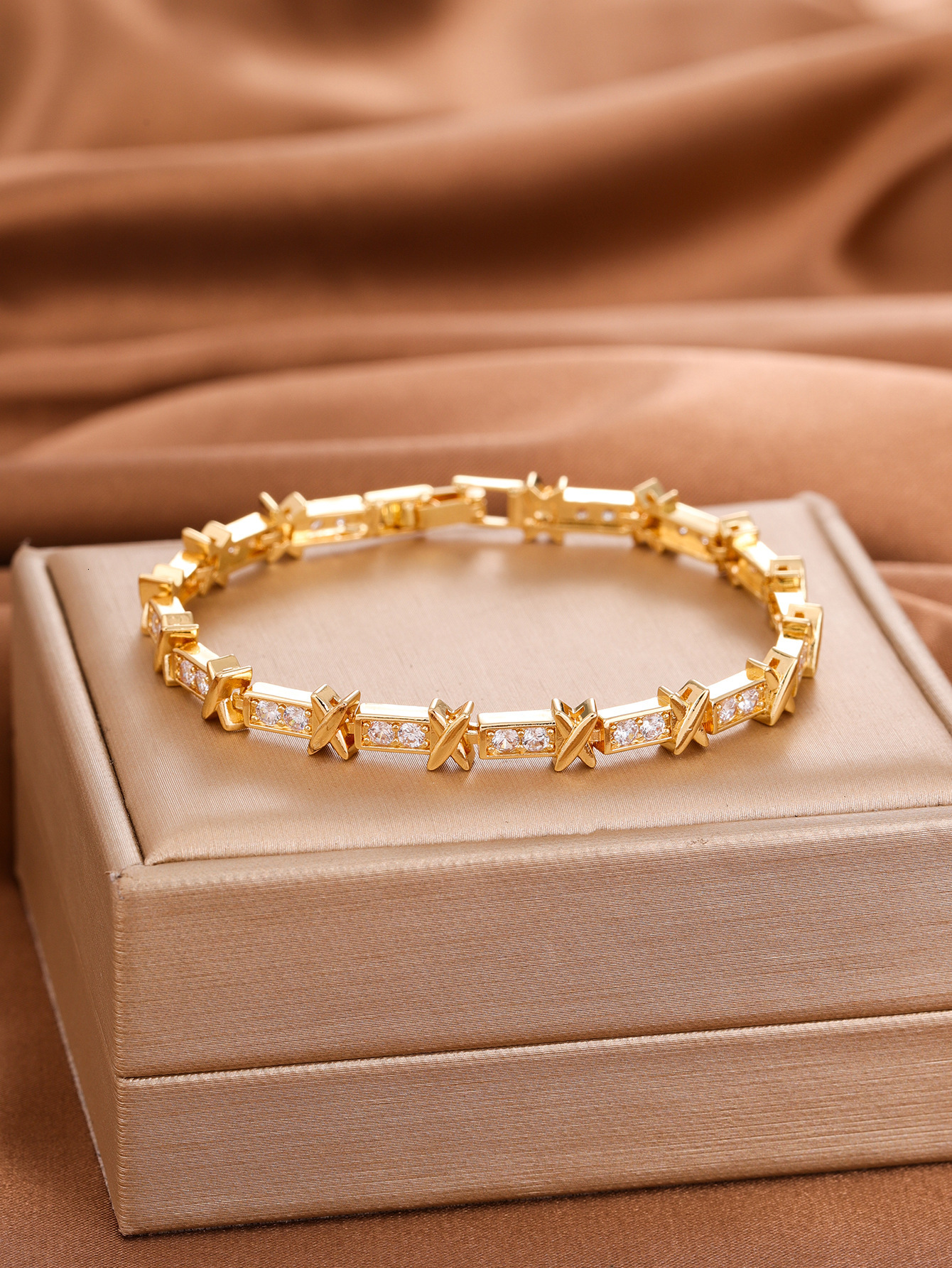 Bracelet Niche Design Light Luxury Zircon Bracelet For Women Ins Cold Style Personality Bracelet Fashion High-End Versatile Best Friend Jewelry Bracel